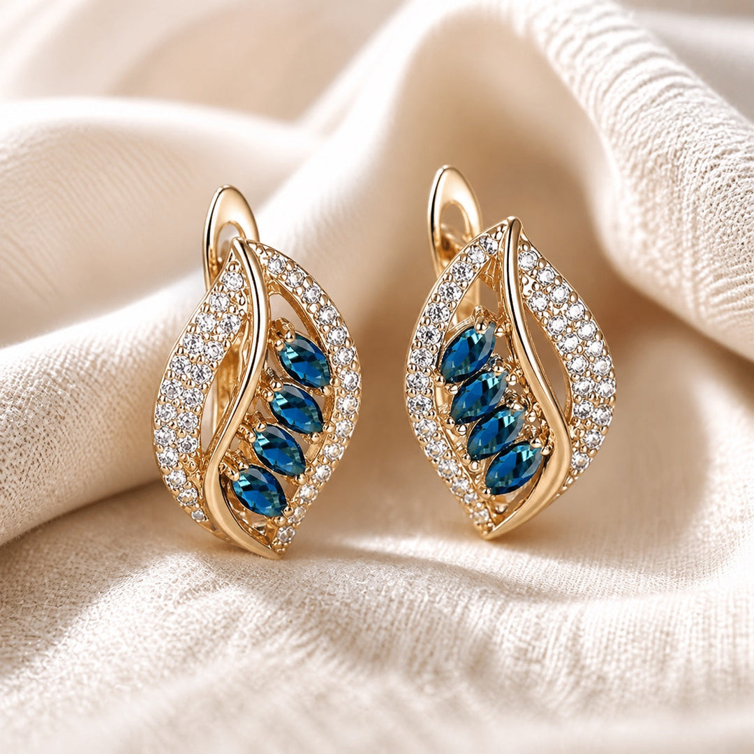 Isola Caelurelle Gold Earrings