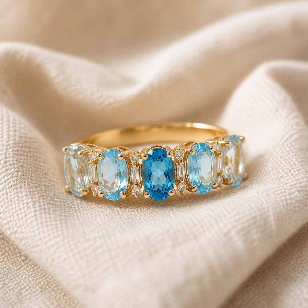 Oval Alternating Accent Band Ring