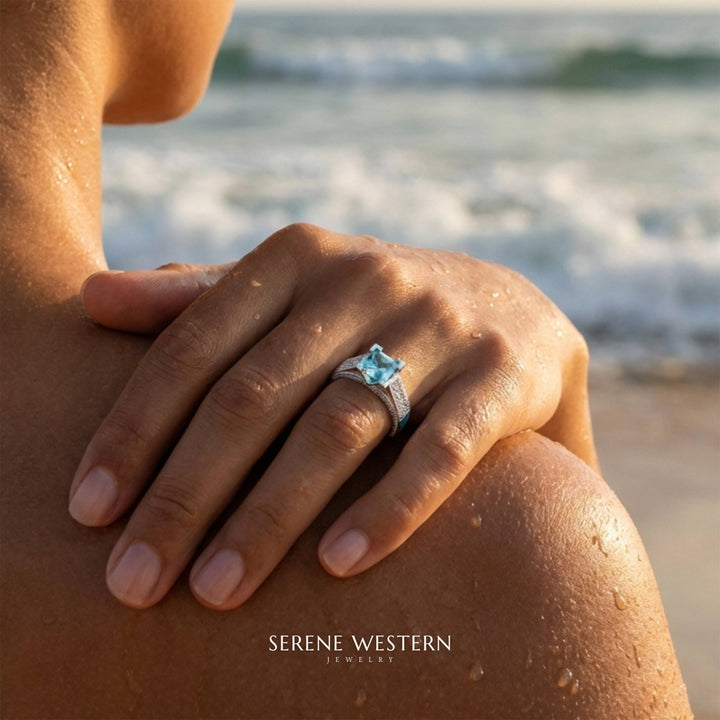 Eiffel Elegance Ring - Aquamarine