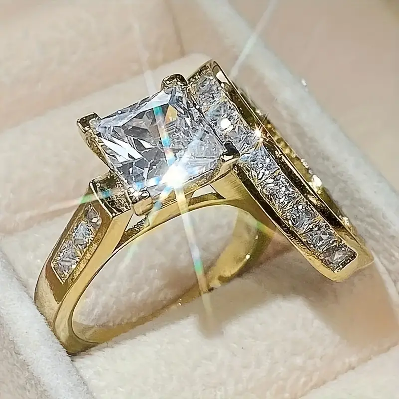 Vintage Gold Zirconium Ring Set