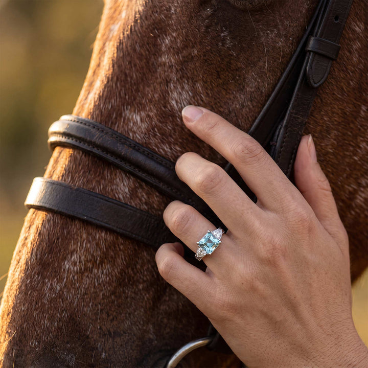 Tidal Embrace Ring - Aquamarine